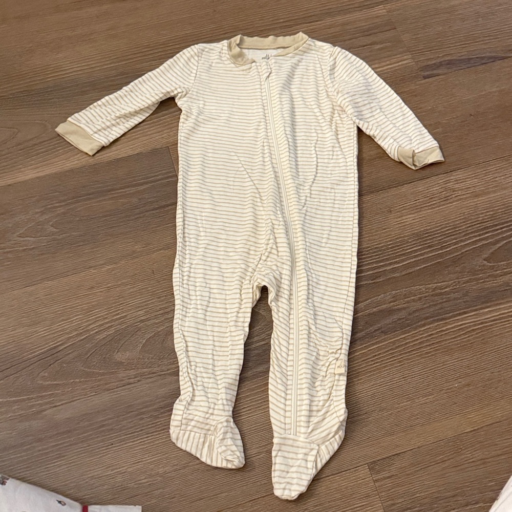NWOT Milkberry beige striped unisex bamboo viscose footie